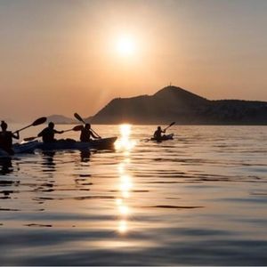 Meet your Posher, Guylaine